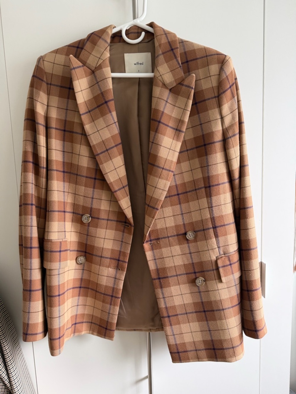 Wilfred Neutral Double-Breasted Blazer